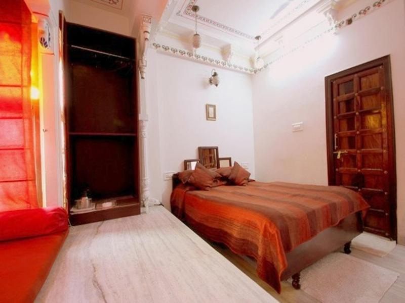 Hotel Pichola Haveli Udaipur Quarto foto